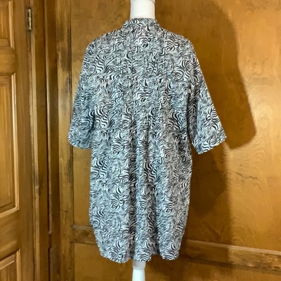 Woman Within Zebra Print Cotton Tunic - EUC - Picture 4 of 7
